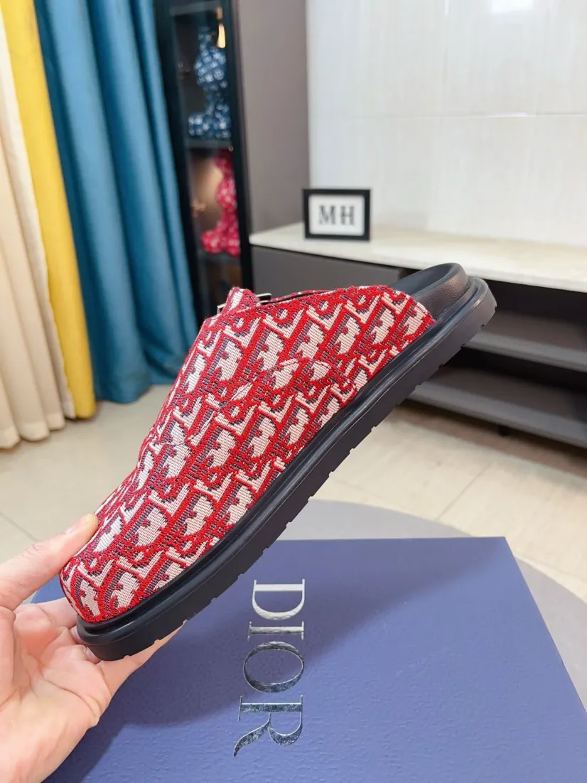 Men's shoes 💰380🌸🌸【Dior】Top purchasing agent 🇮🇹 Di Street Male God half drag counter synchronization, uppers imported from Italy with D logo fabric, high-quality complex splicing craftsmanship, soles: original soles specially provided by the original factory, exclusive event molded soles super comfortable, original factory single goods, 🔍🔍high quality, you can enter and exit the counter at will, welcome to compare, size number 38-45 (order 46)